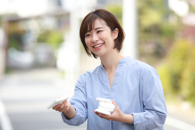 ノベルティの配布方法と注意点！効果的な配り方は…？